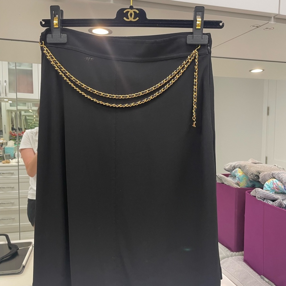 Chanel Vintage 1997 Black Gold Chain 97P Mini Skirt